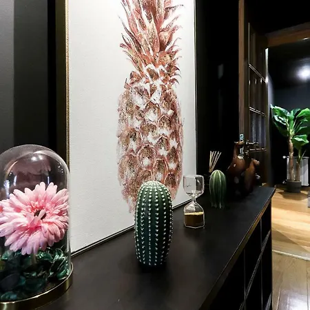 Amazing Downtown Family *