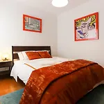 Апартаменты Amazing Downtown Family *