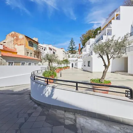 Amazing Downtown Family With Terrace And Parking * Lisbon