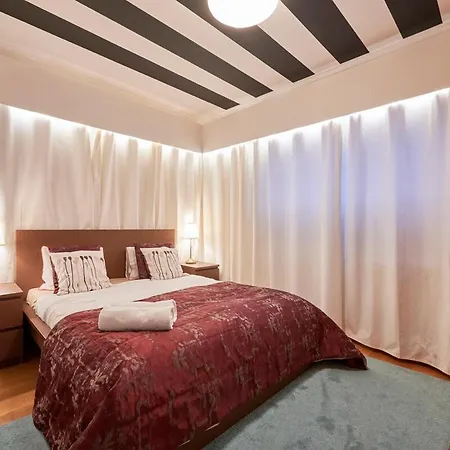Holiday home Amazing Downtown Family With Terrace And Parking