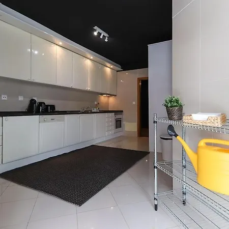 Holiday home Amazing Downtown Family With Terrace And Parking Lisbon