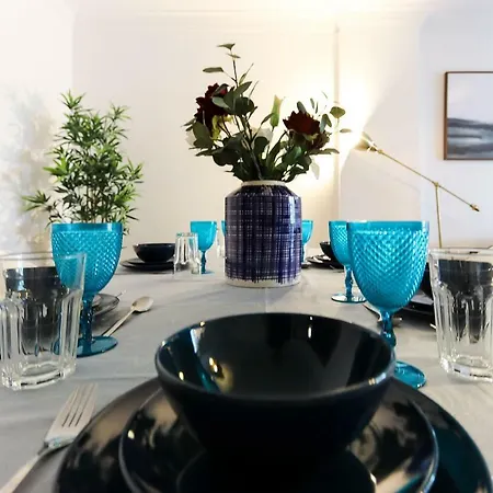 Amazing Downtown Family With Terrace And Parking * Lisbon