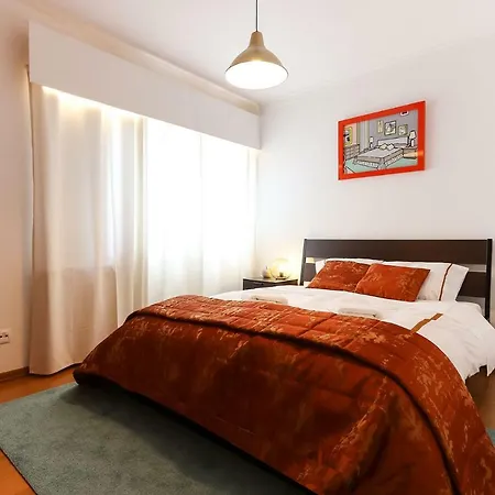 Amazing Downtown Family